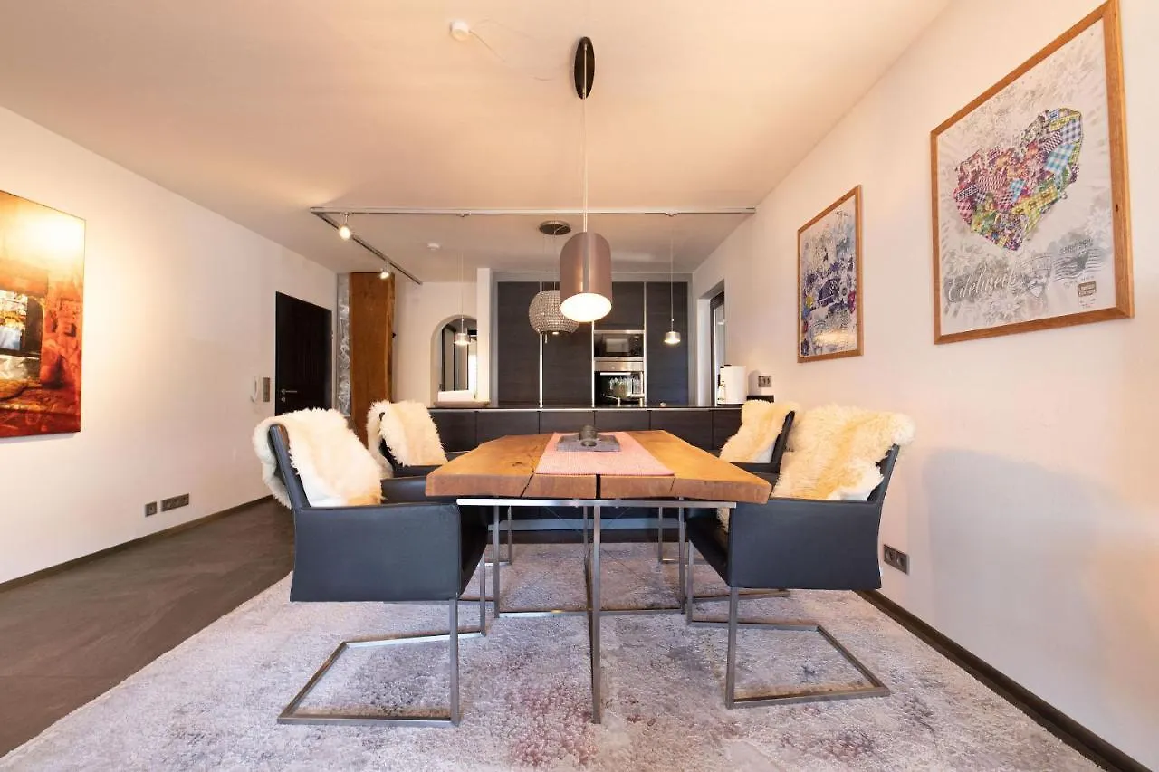 Alpen Loggia Apartment Garmisch-Partenkirchen