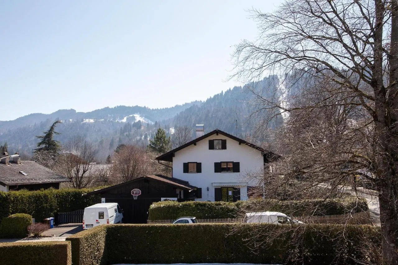 Alpen Loggia Apartment Garmisch-Partenkirchen
